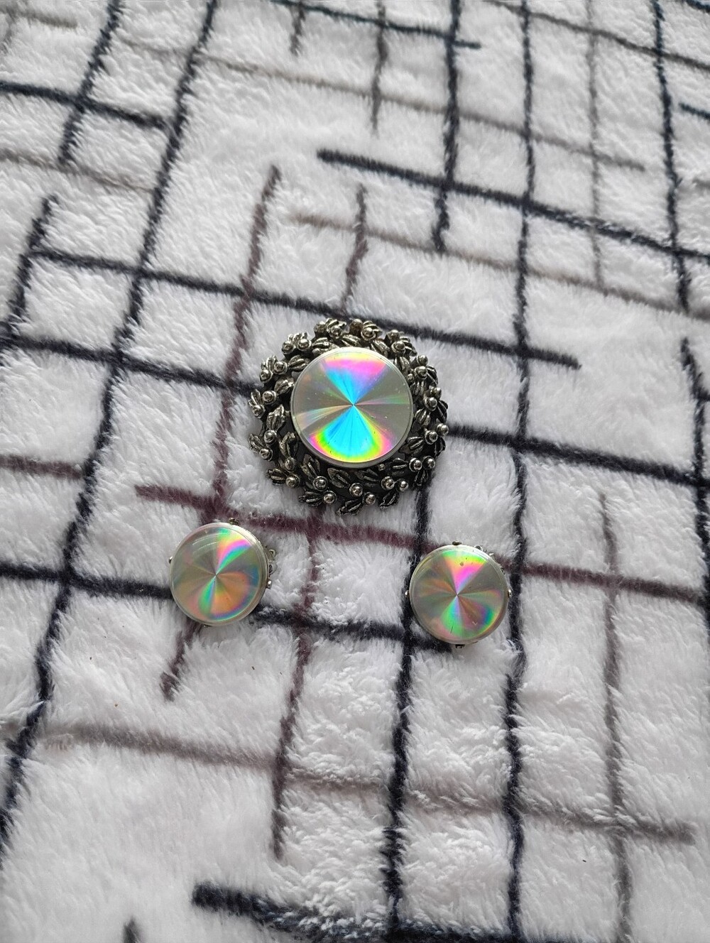 1960 Jewelarama Rainbow Holographic Disc Brooch & Clip Earring Jewelry Set